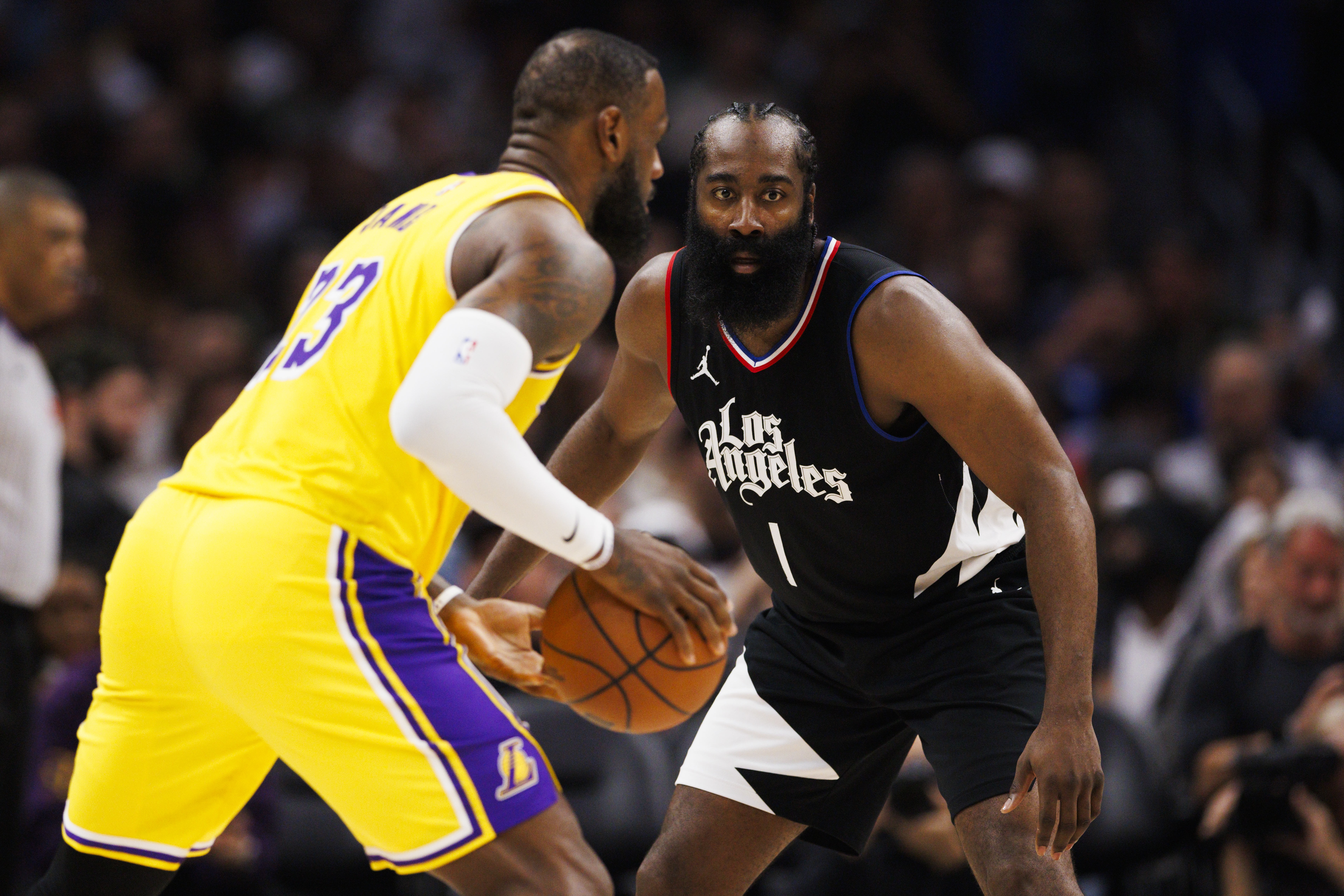 ???Windhorst：我認(rèn)為勒布朗和哈登新賽季都會(huì)留在各自的球隊(duì)
