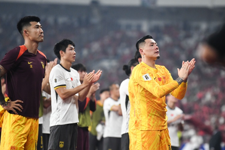 北青體育：出局之夜國(guó)足內(nèi)部總體比較平靜 更新?lián)Q代成必然