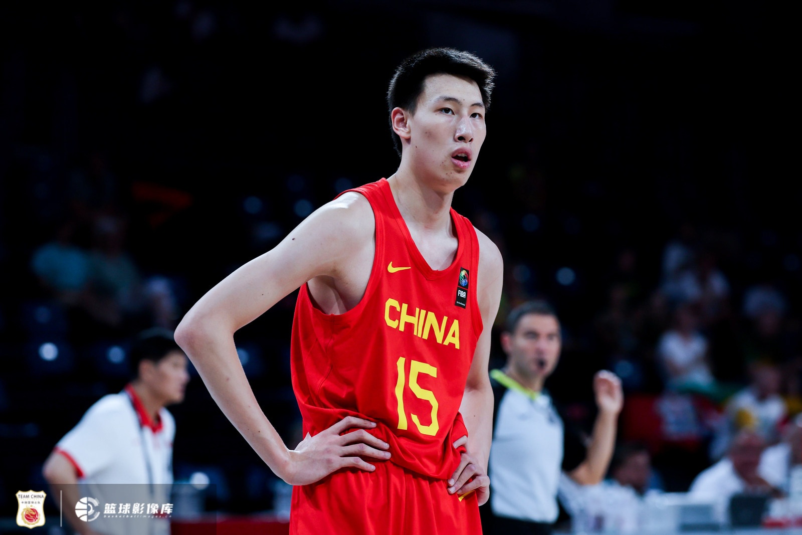 守護(hù)禁飛區(qū)！郇斯楠U19男籃世界杯場均貢獻(xiàn)11.3分4.6板5帽