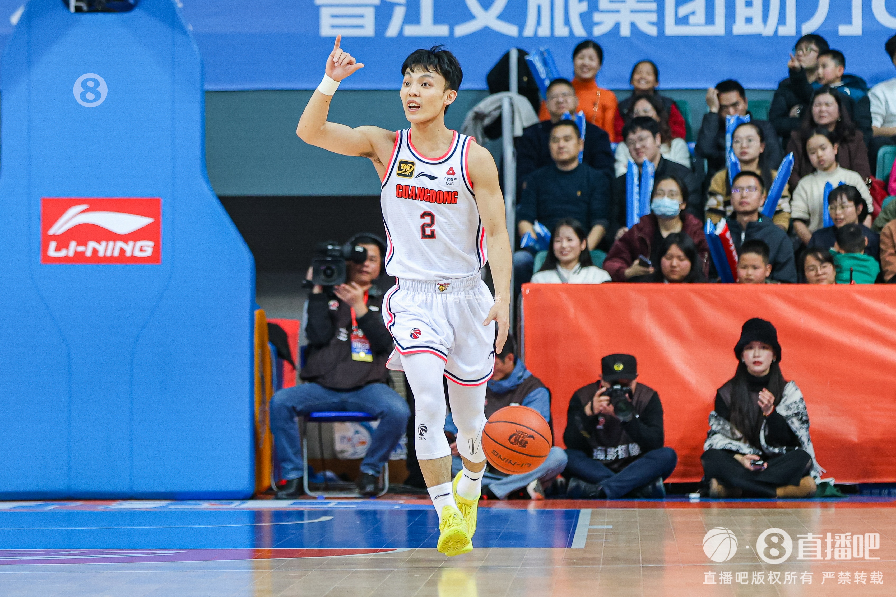 瓊斯談徐杰言論：他是對的 信心是成功關(guān)鍵 練夠多就不會自我懷疑