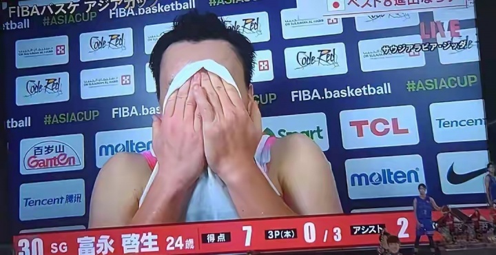 亞洲杯宣稱目標(biāo)奪冠！日本慘敗黎巴嫩無緣8強(qiáng) 富永啟生賽后哭了