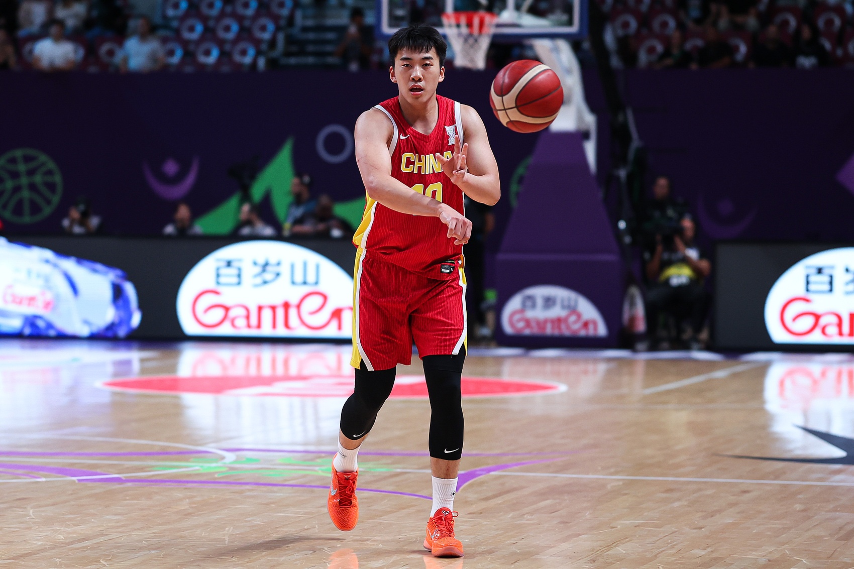 20個小時的暑假！留美小將王俊杰此前透露 自己8月19日就要開學(xué)了