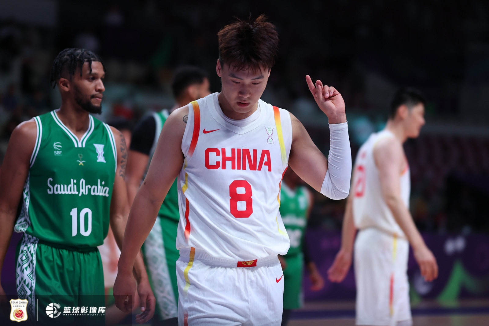 是趙睿嗎？媒體人談地震級交易真相：亞洲杯后國家隊英雄禁止買賣