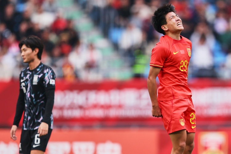 北青：原本有望首發(fā)的徐彬因傷未能首發(fā)出場