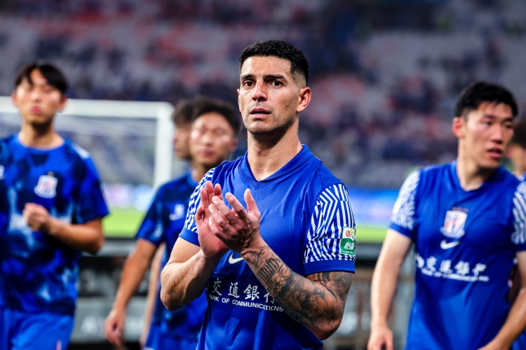 申花8月至今共踢6場中超、攻入10個(gè)進(jìn)球 其中外援僅靠點(diǎn)球打進(jìn)1球