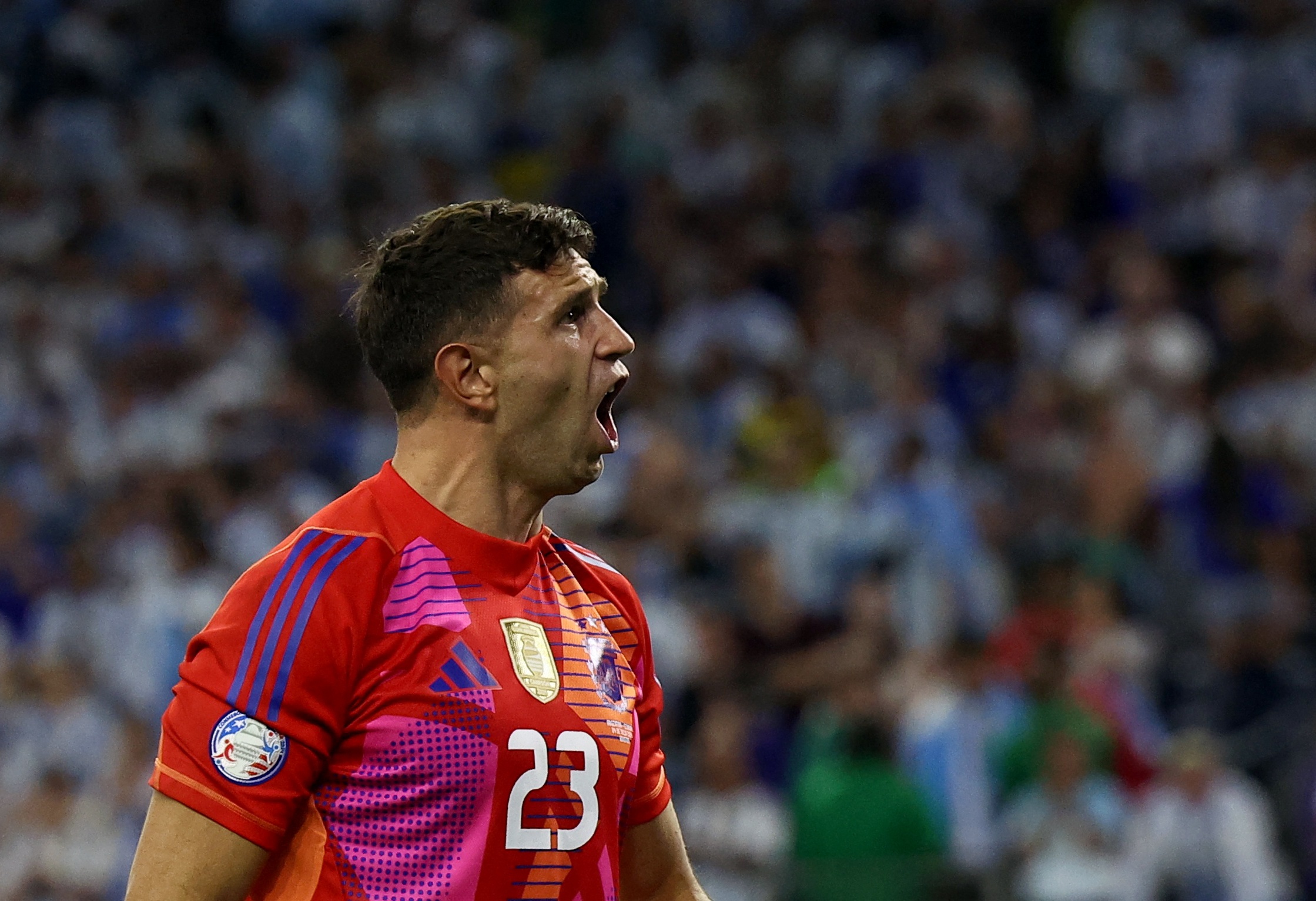 斯基拉：加拉塔薩雷8月曾與大馬丁達(dá)協(xié)議，但維拉拒絕了報(bào)價(jià)