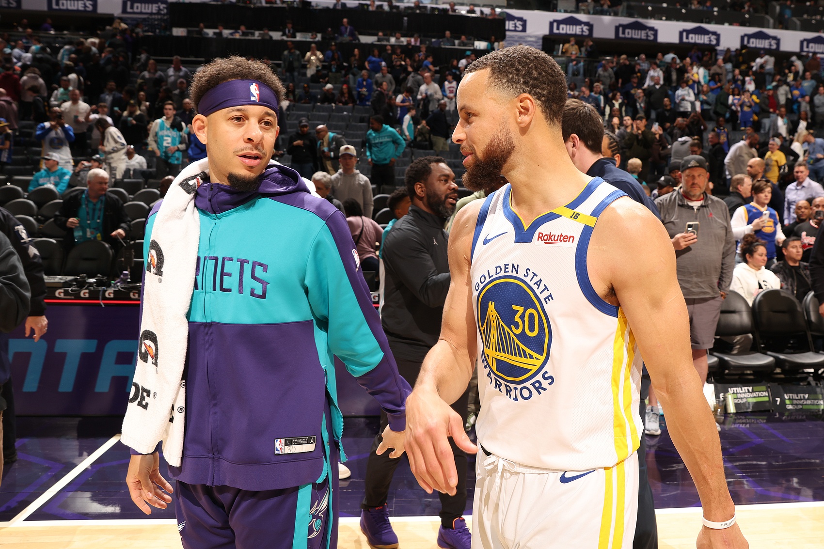 區(qū)區(qū)斯蒂芬??小庫(kù)里三分命中率是NBA歷史第7！他哥僅排第13